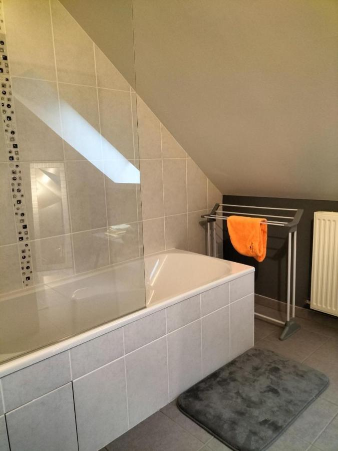 Chez Nadine Bed & Breakfast Valframbert ภายนอก รูปภาพ
