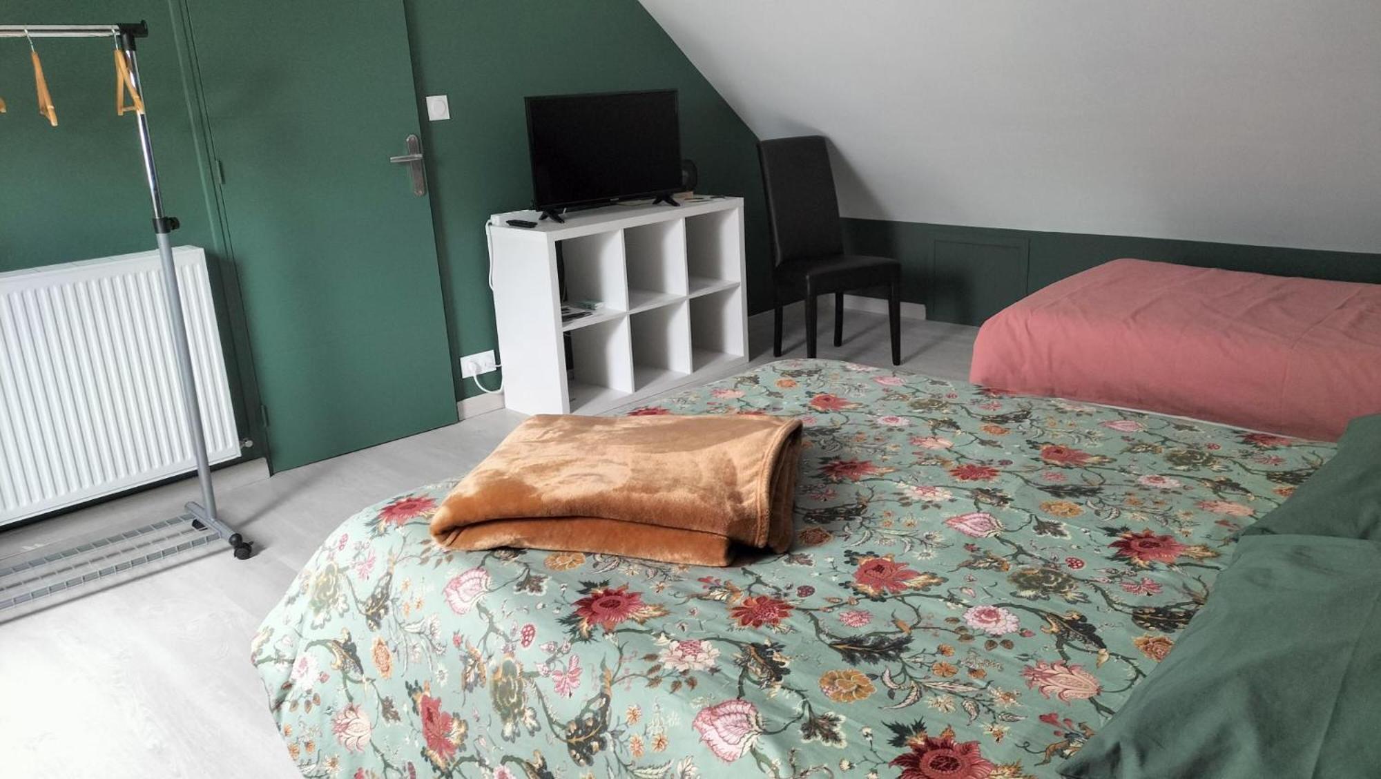 Chez Nadine Bed & Breakfast Valframbert ภายนอก รูปภาพ